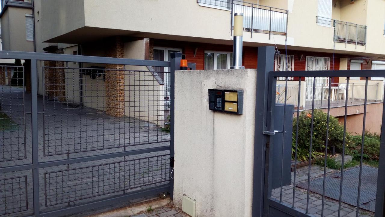 Cool & Pool Apartman Apartamento Balatonfüred Exterior foto